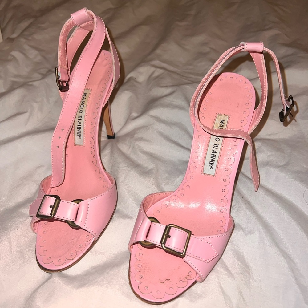 Manolo Blahnik pink heels size 9
